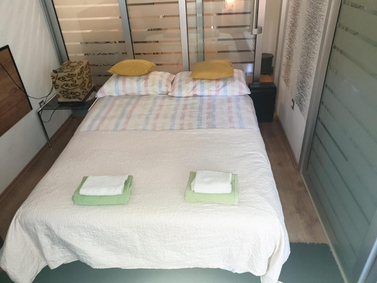 Studio Two Roses Lägenhet Split Exteriör bild