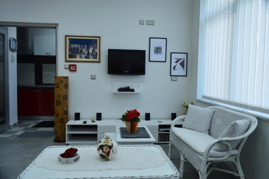 Studio Two Roses Lägenhet Split Exteriör bild