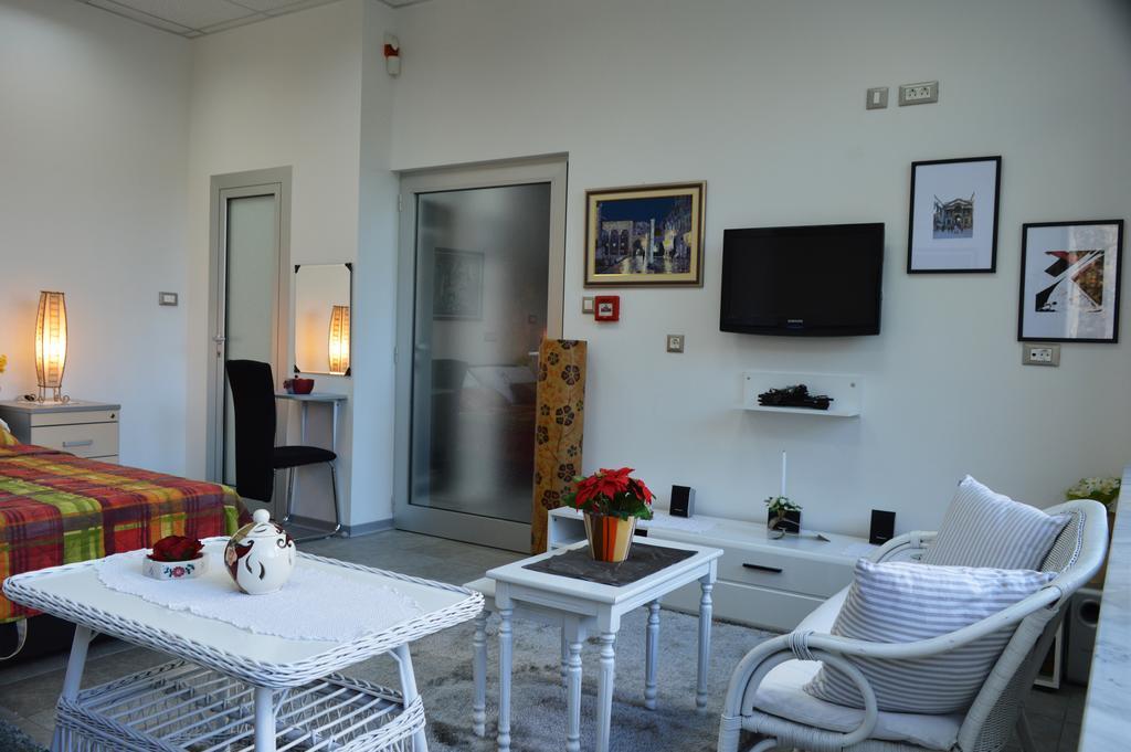 Studio Two Roses Lägenhet Split Exteriör bild
