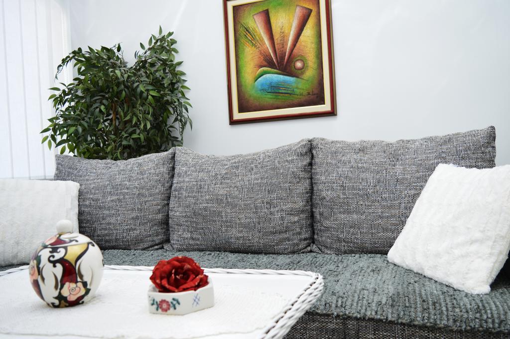 Studio Two Roses Lägenhet Split Exteriör bild