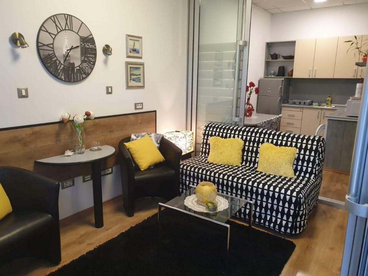 Studio Two Roses Lägenhet Split Exteriör bild